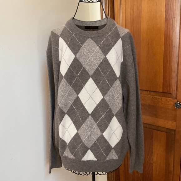 Men's Classic Argyle Crewneck Sweater - brown and cream, Medium - Picture 1 of 5